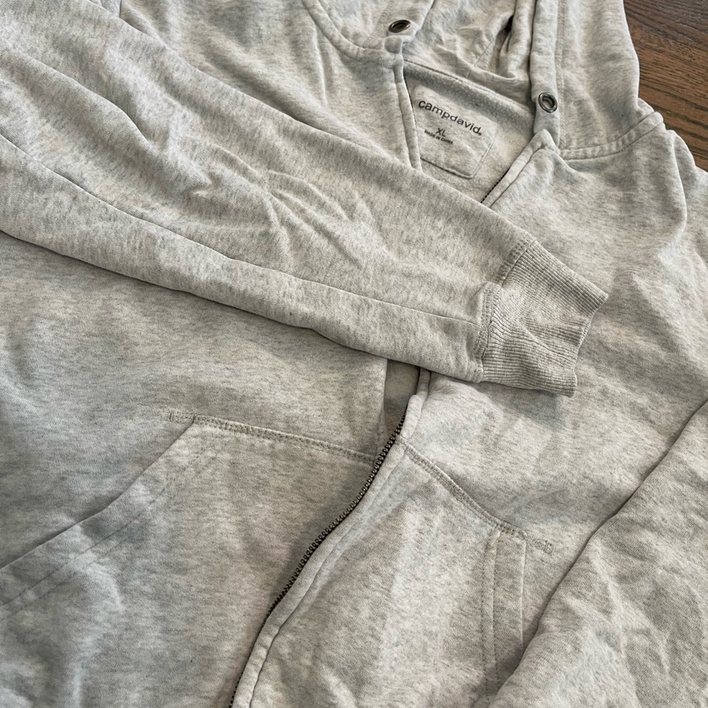 Cozy Women’s Heather Gray Sweatshirt